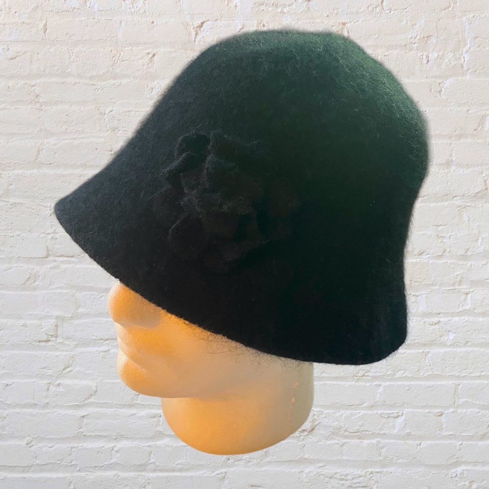 Angora Wool Blend Women Bucket Hat 3D Flower Side Detail Size 57 CM Black Soft